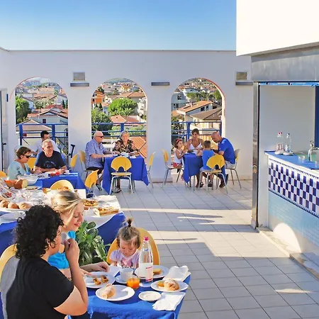 Hotell Smeraldo Tortoreto